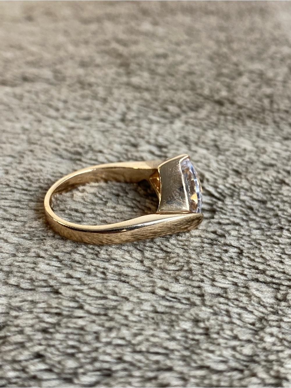 18k RGP Rose gold ring round cubic zirconia stone. - Picture 3 of 6